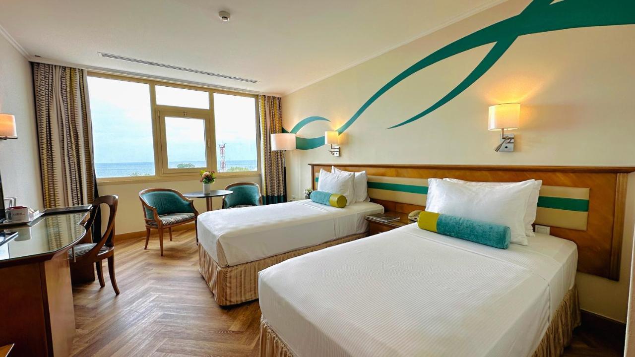 Coral Beach Resort Sharjah Resort 4*