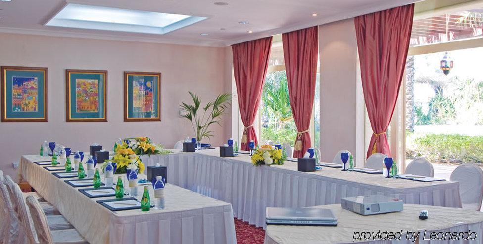 Coral Beach Resort Sharjah Resort 4*