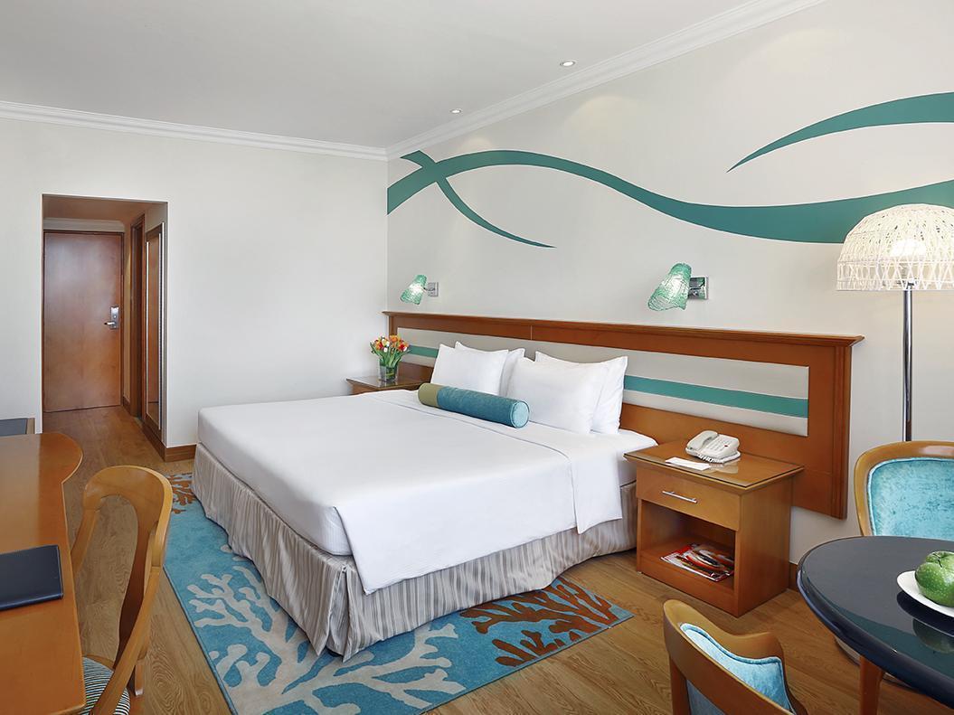 Coral Beach Resort Sharjah Resort 4*