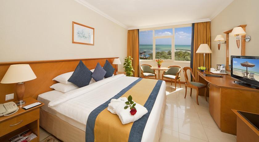 Coral Beach Resort Sharjah Resort 4*