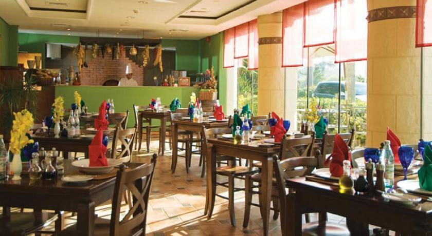 Coral Beach Resort Sharjah 4*