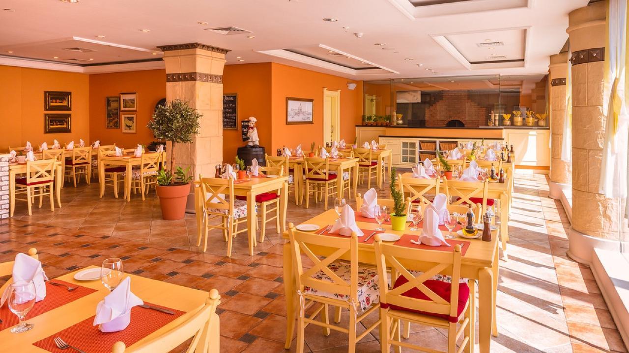 Resort Coral Beach Resort Sharjah
