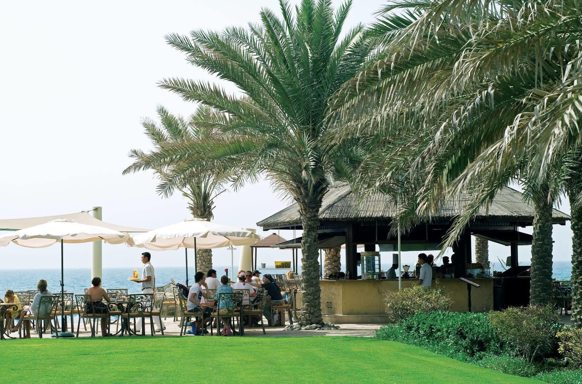 Coral Beach Resort Sharjah 4* Sharjah
